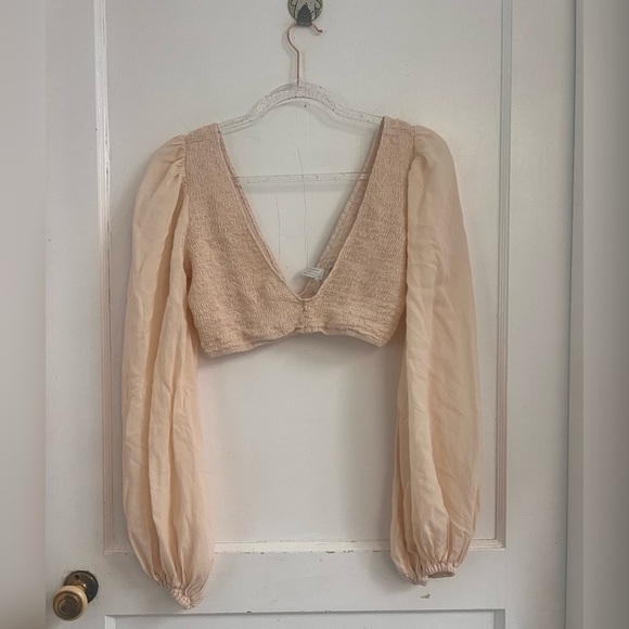 Indah Biru Solid Ruched Long Sleeve in Petal Size M/L $128 - Picture 5 of 8